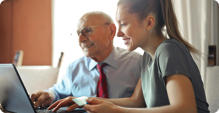 Advisor speaking with student